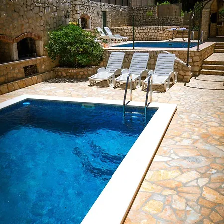 In 6275 Сasa de vacaciones Klek